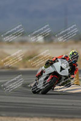 media/Nov-15-2025-Race Pace (Sat) [[8de605a2d8]]/Non Verified Riders (1st 20 Minutes)/Turn 4 (1010am)/